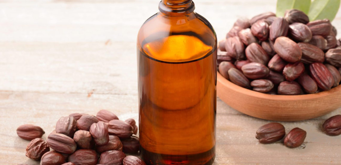 oil for hair - بهترین روغن ها برای درمان خشکی مو